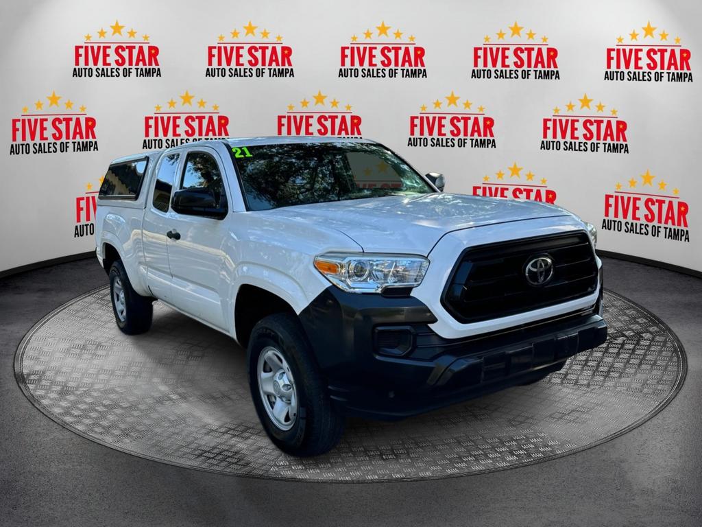 2021 Toyota Tacoma SR's photo