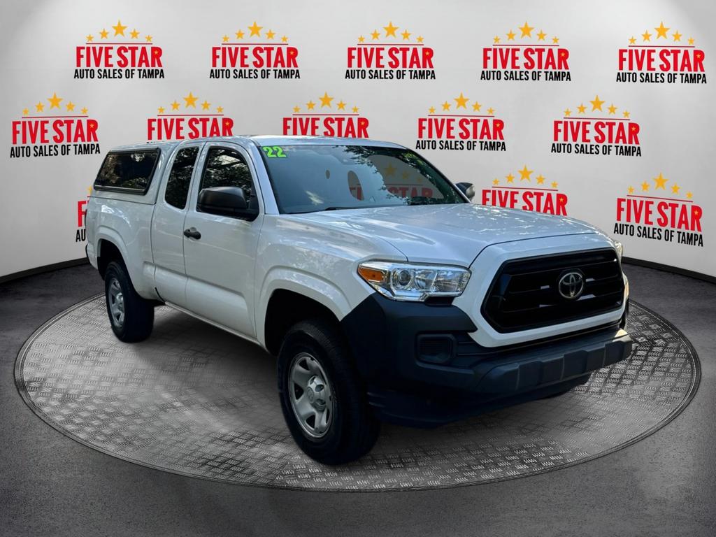 2022 Toyota Tacoma SR's photo