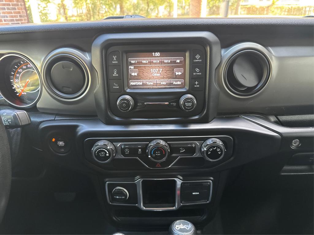 2018 Jeep Wrangler Unlimited Sport photo 12