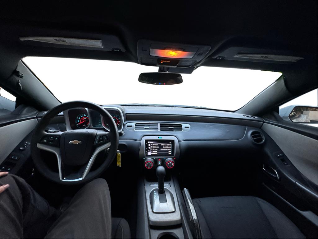 2015 Chevrolet Camaro 2LS photo 20