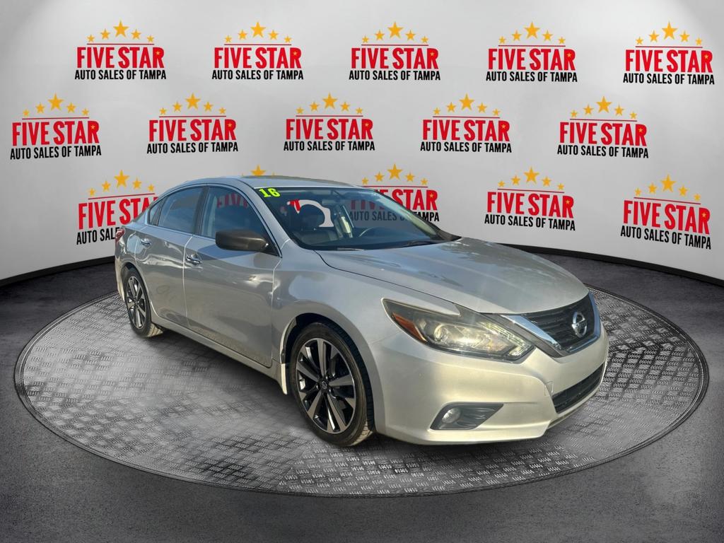 2016 Nissan Altima 2.5 SR's photo