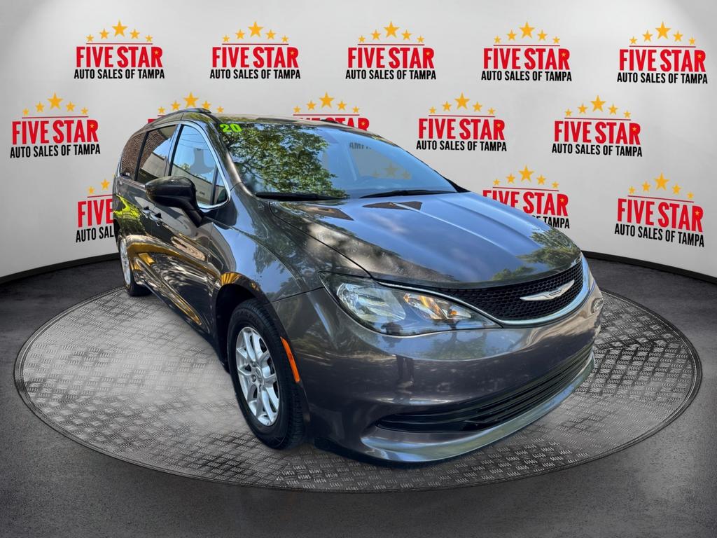 2020 Chrysler Voyager's photo