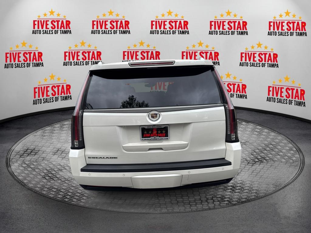 2015 Cadillac Escalade Luxury photo 6