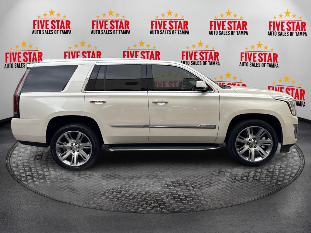 2015 Cadillac Escalade Luxury photo 8