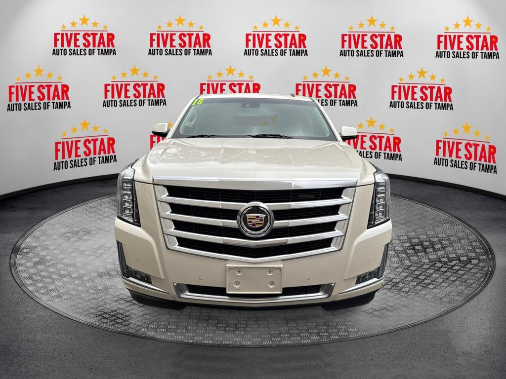 2015 Cadillac Escalade Luxury photo 2