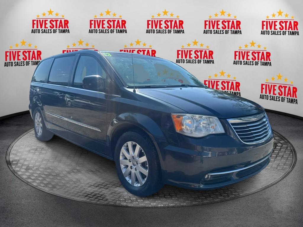 2013 Chrysler Town & Country Touring