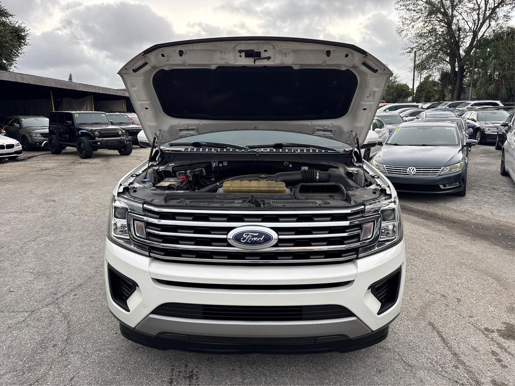 2020 Ford Expedition XLT photo 11